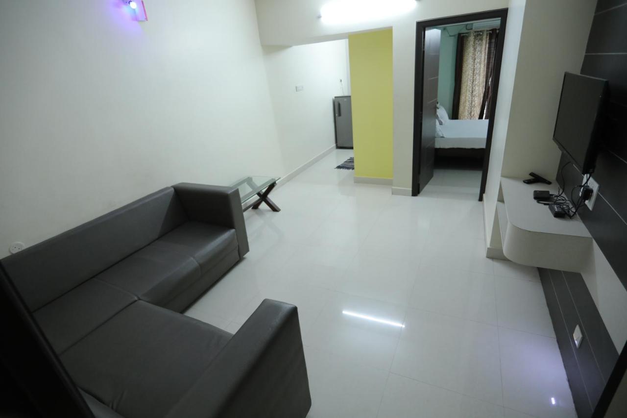 Moonlight Residency 호텔 Tiruchirappalli 외부 사진